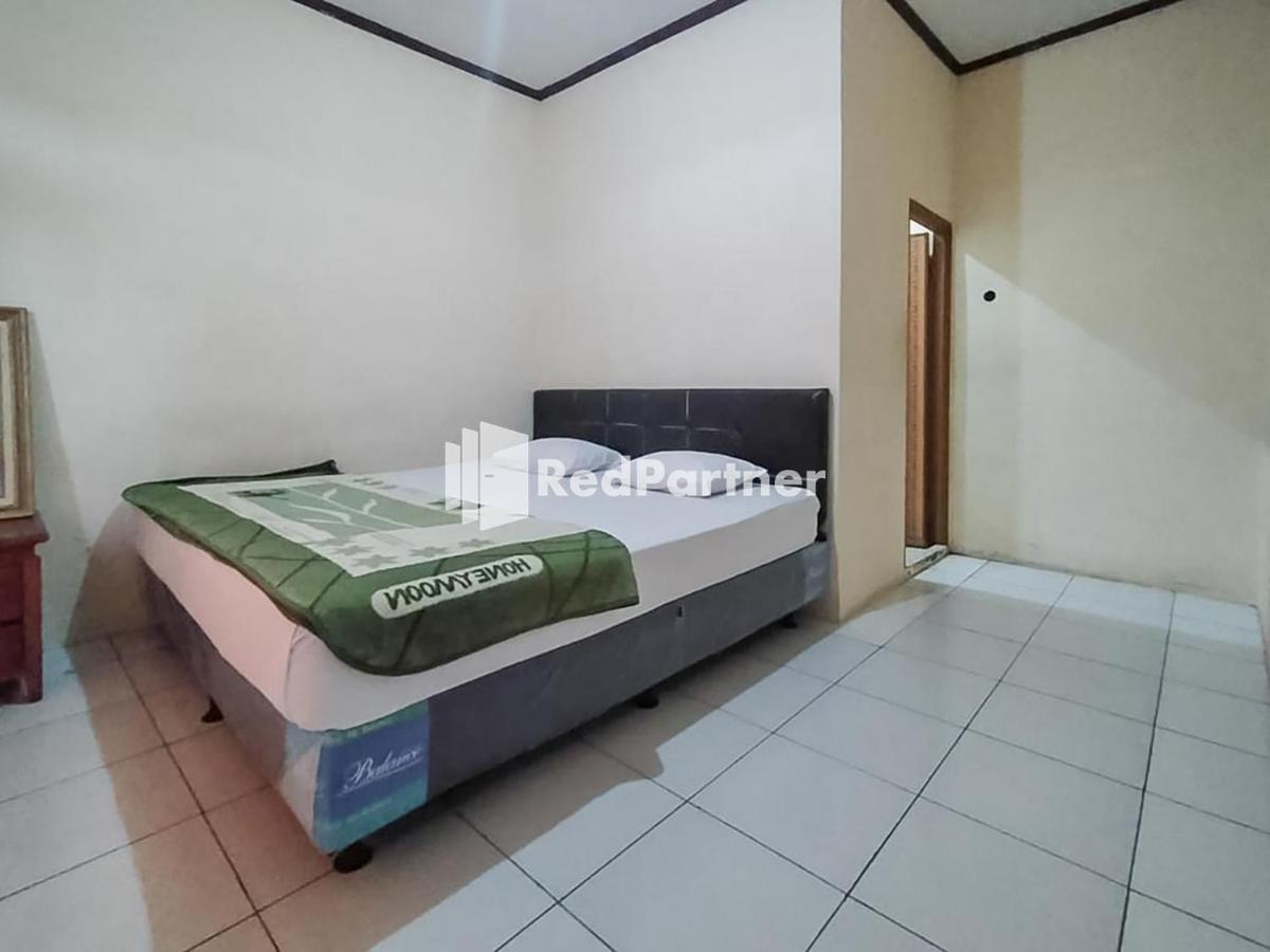 Pertiwi Village Redpartner Paragajen Exterior photo